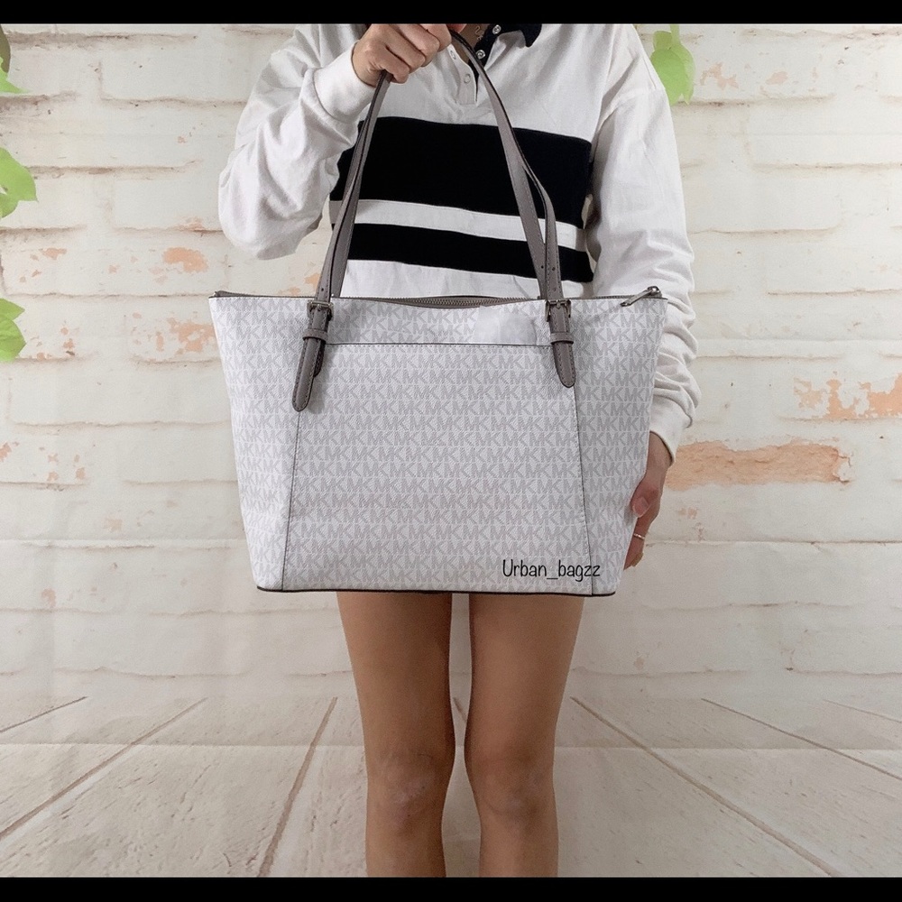 Michael Kors Ciara Large Top Zip Tote - Picture 3 of 7
